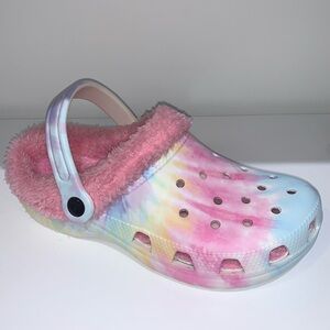 PINK TIE DYE CLOGS WITH FUR
